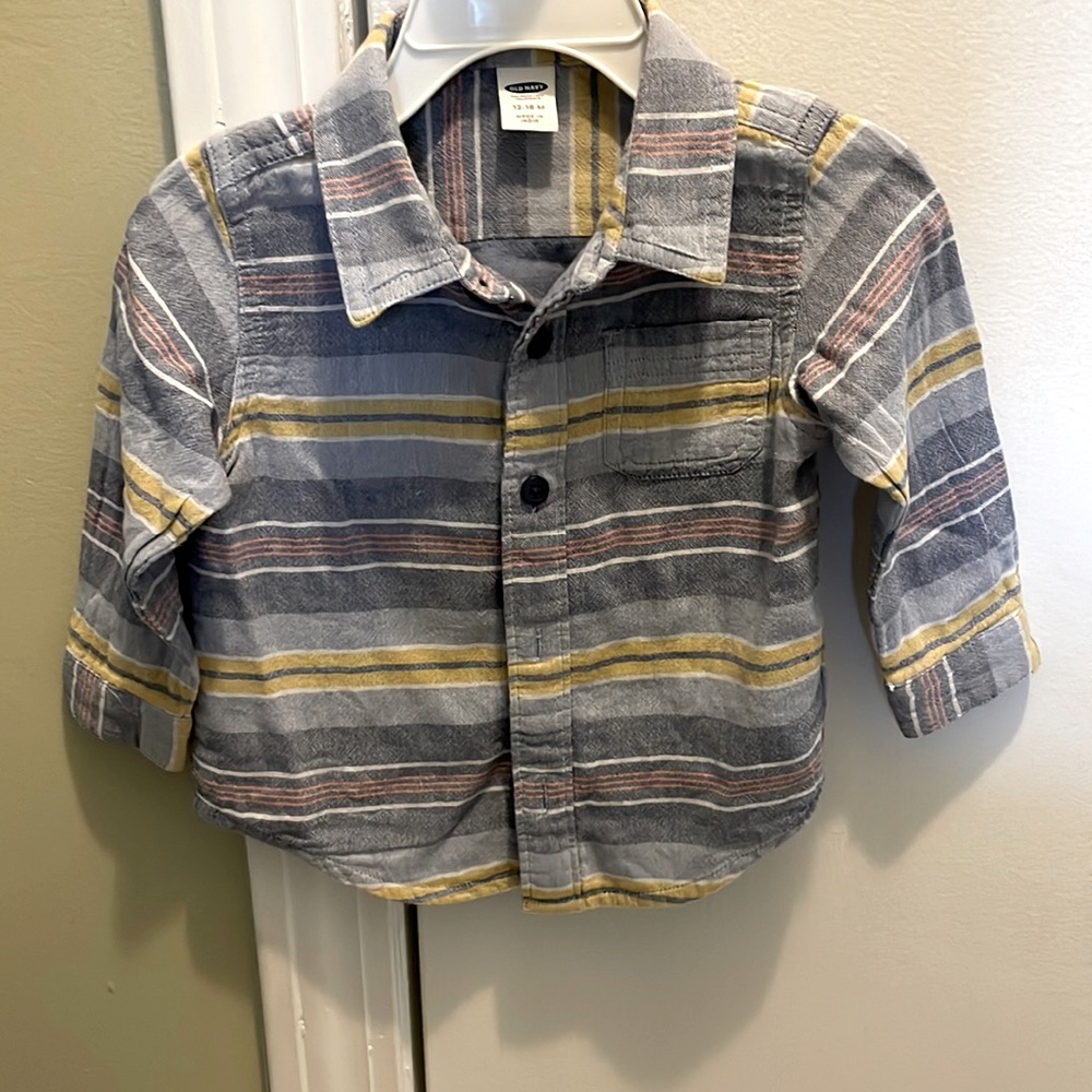Old Navy boys dress shirt size 12 to 18 months